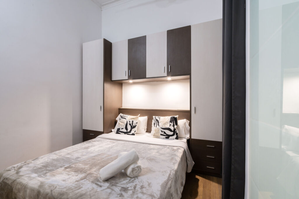 EconomyRoom (2)